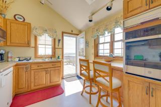 Home with Stunning Views in North Truro! - Provincetown - 6