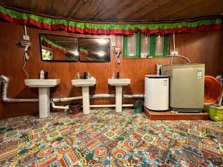 Tavern Hostel仁和客栈 - Shangri-La - 3