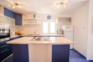 Apartman Marija - Betina - 2