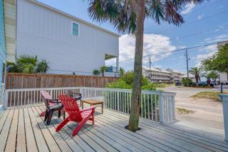 Cozy Cottage at the Beach 1104 - 0