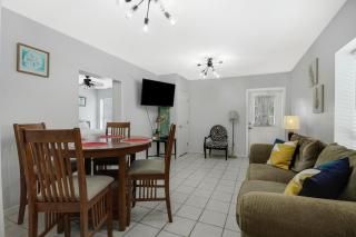 Cozy Cottage at the Beach 1104 - 5