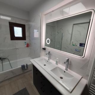 Volos Park Apartments - 3