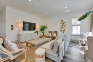 Beach House Right off 30 A with Golf Cart! - Santa Rosa Beach - 1