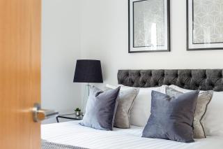 Deanery Court Vittrum Suites - 0