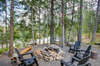 Crystal Bay Home with Fireplace Near Ski Resorts - Post Falls - 9