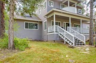 Crystal Bay Home with Fireplace Near Ski Resorts - Post Falls - 1