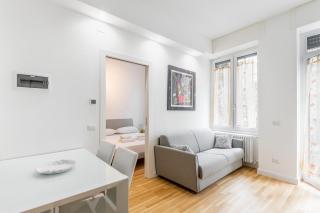 Easylife - Stile e Comfort a due passi da Centrale - Milan - 1