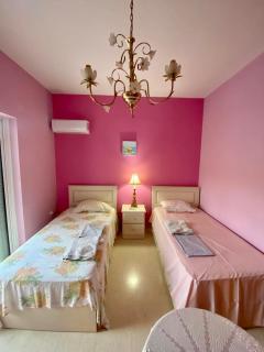 Dora's nest 5' min from the airport. - Spata - 3