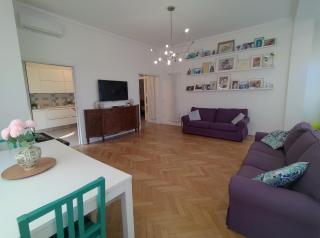 Spacious apartment in the heart of the city - Milan - 9