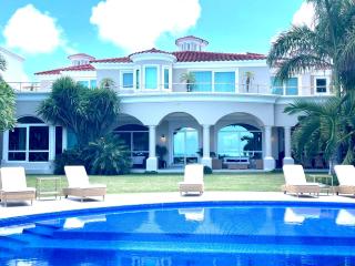 Exclusive Beachfront Luxury Villa, Private Gym, Personalized 5 Star-Service, Beach Direct Access - Cancún - 4