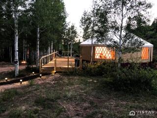 Off-grid Yurt At Angel Valley Ranch - Duck Creek Village - 8