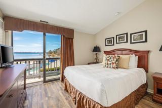 Stunning Lake Views at The Shores - Traverse City - 9