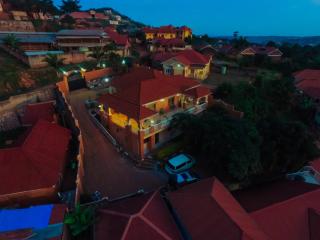 The Terrace Villa - Kampala - 5