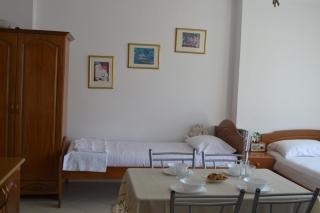 Studio Apartment Golem - 2