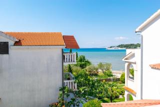 Apartments Iva - Lopar - 9