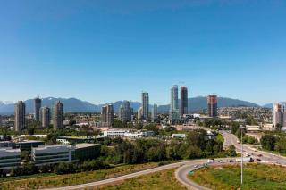 Delta Hotels by Marriott Burnaby Conference Centre - 1
