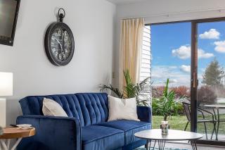 Beautiful Lake View Studio Condo at The Shores - Traverse City - 9