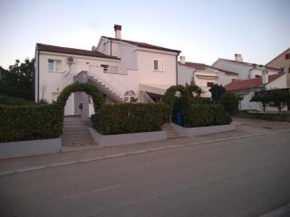 Apartments with a parking space Njivice, Krk - 14932 - Njivice - 0