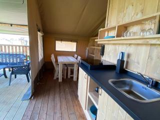 Waterfront Glamping Escape - De Veenhoop - 1