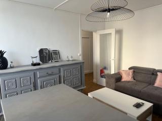 Appt rénové ds residence 4pers parking -Zenith - 0