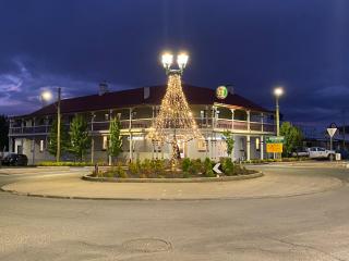 Imperial Hotel Bombala - - 4