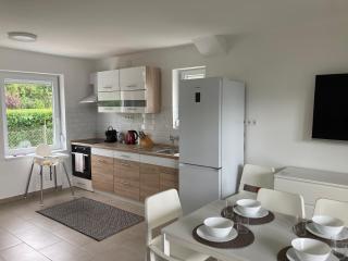 Lakeside Home Apartman - Balatonszárszó - 2