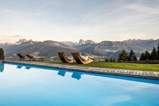 Granpanorama Wellnesshotel Sambergerhof Superior - Villanders - 0