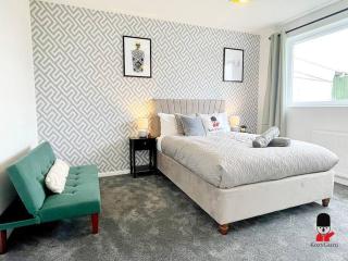 Oldham Newly Lovely 2BR 3Beds Bungalow UOLD158 - 4