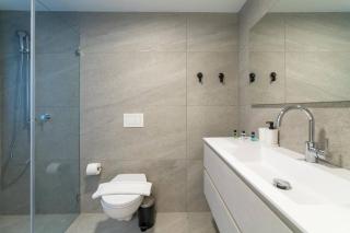 Renovated 3 Bedrooms / 2 bath on Frishman st. - 1