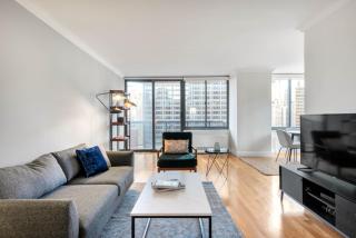 Midtown 2BR w Pool Gym Roof nr Subway NYC-385 - 8