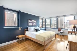 Midtown 2BR w Pool Gym Roof nr Subway NYC-385 - 4