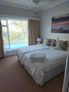 NorthShore Beach House - Southbroom - 6