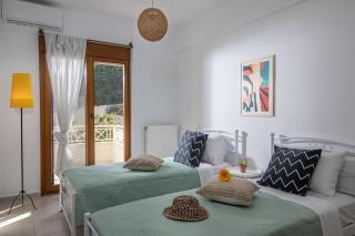 Beachfront Yellow apt-Ligaria beach - Ligaria - 4