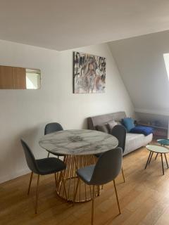 Confort au cœur de Paris 8e, 5e étage avec ascenseur - Paris - 4