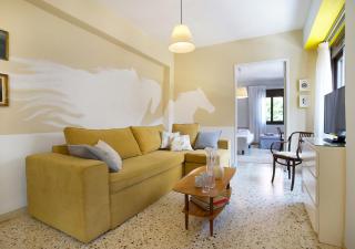 Live in Athens, PSYRRI Meet Me Here Apartments - 4