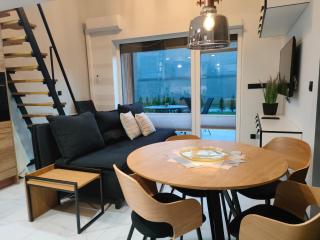Superior Laguna Beskidow Pilot's Studio! Sauna&Gym! Air Condition! - Zarzecze - 9
