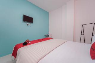 RedDoorz near Universitas YARSI - 7