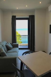 Like Lake Martana - 6