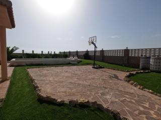 Oasis en la playa: piscina y relax - 2