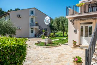 La Hacienda - Ulcinj - 2