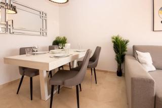 Penthouse with Roof Terrace, BBQ, Pool- and Sea Views - 6