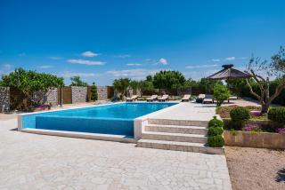 Villa Olive Garden ZadarVillas - Pristeg - 0