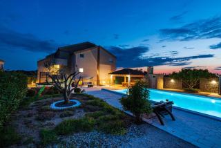 Villa Olive Garden ZadarVillas - Pristeg - 3