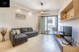 Wonderful, designer 2BR home with large Sofa & TV by 360 Estates - St Julian's - 0