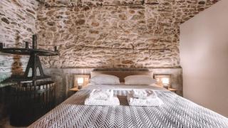 The Cellar Studios - by Avelink - Spata - 1