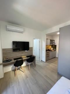 Dora Family Apartments Budva - Budua - 2