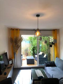 Agréable T2 traversant RDC avec terrasse - balcon - Parking 2 places - Clim portative - Montpellier - 2