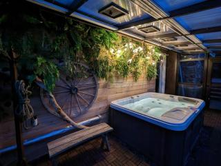 Catskills Farmhouse and Spa - - 0