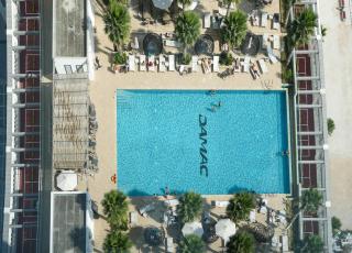 White Sage - Fancy Studio With Mesmerizing Canal Views - 7