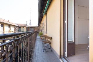 Porta Nuova Bright Studio with Balcony - Milan - 1